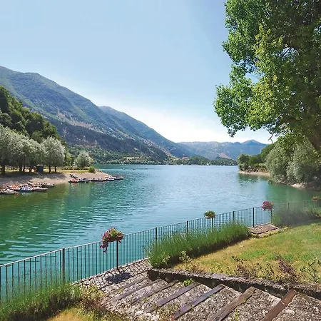 B8 Villetta A Schiera Villalago