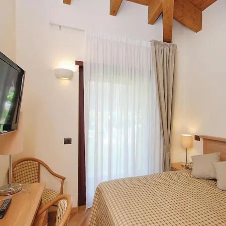 B8 Villetta A Schiera * Villalago